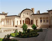 در متنِ زمين