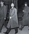 اُستاد،استوار ايستاد!