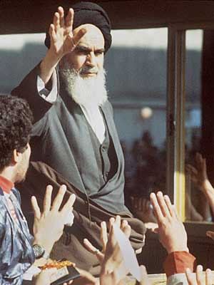 http://www.parsiblog.com/PhotoAlbum/galamehsabz/emam_khomeini.jpg