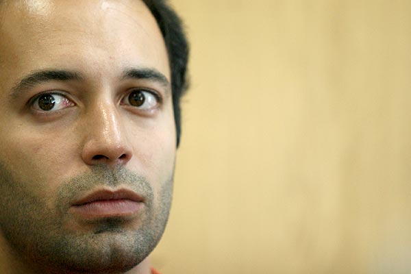 http://www.parsiblog.com/PhotoAlbum/monada/%D9%86%D8%AC%D9%81%D8%B2%D8%A7%D8%AF%D9%87.jpg