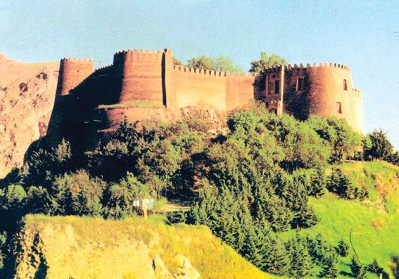 در آیینه آسمان